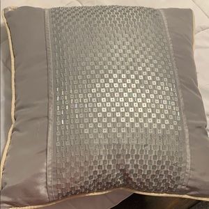 Decorative pillow